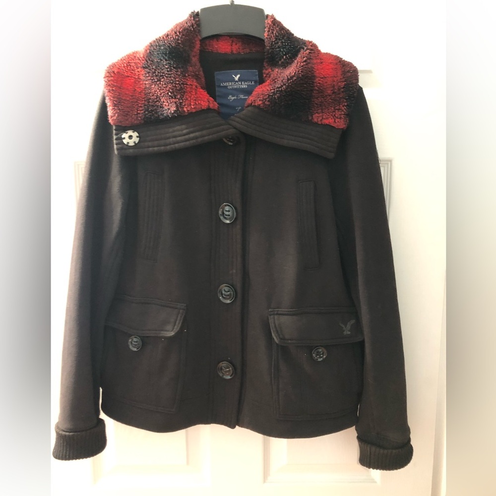 American Eagle coat with large snaps